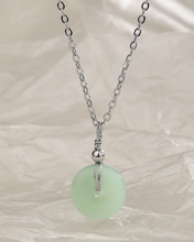 Load image into Gallery viewer, Jade Donut Necklace